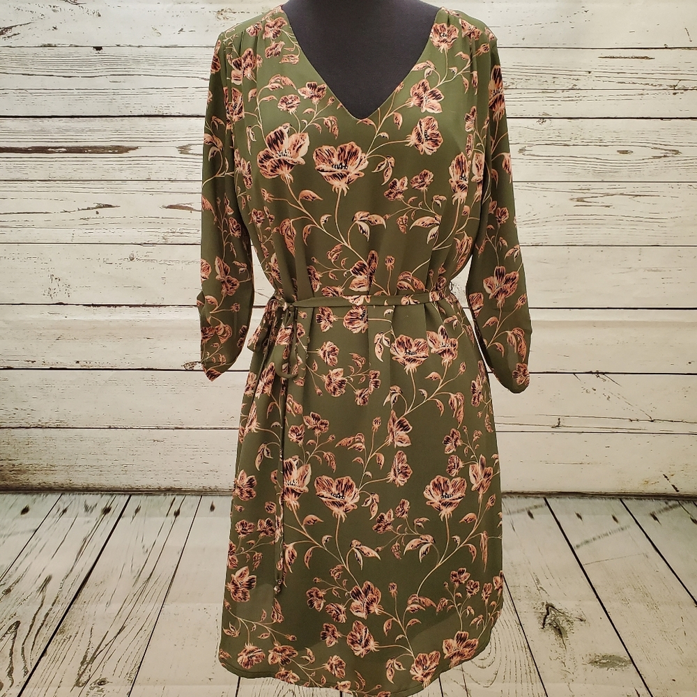 Verse olive green 3/4 sleeve dress EUC